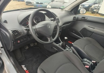 Peugeot 206 Hatchback 5d + 1.1 60KM 2011 Peugeot 206 plus miejski samochod po wymianie ..., zdjęcie 14