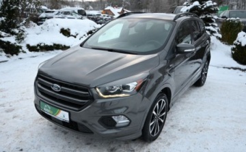 Ford Kuga II SUV Facelifting 2.0 TDCi 150KM 2017 Ford Kuga 2,0 TDCI 150 KM AWD ST-LINE BI-Xenon Nawigacja 2.0 Diesel 150KM