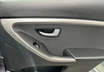 Hyundai i30 II Wagon Facelifting 1.6 CRDi 110KM 2016 Hyundai i30 1.6D 110KM Autom.Navi Kamera Led Xenon Grzane Siedz.Faktura Gw, zdjęcie 12