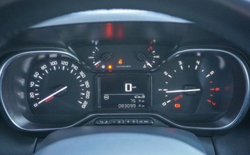 Citroen C3 Aircross  I Crossover 1.2 PureTech 110KM 2018 Citroen C3 Aircross Citroen C3 Aircross 1,2 PureTech 110 KM 1.2 Benzyna, zdjęcie 13