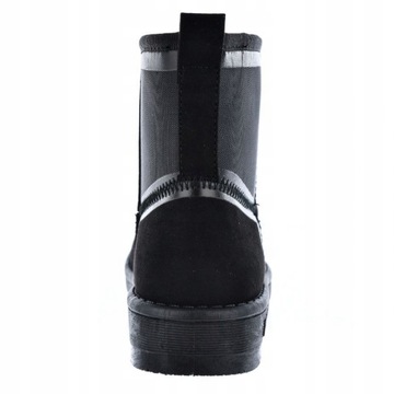 Зимние туфли большие звезды изолированные снежные ботинки