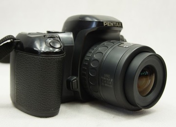 PENTAX Z-70 с объективом, крышкой и фильтром