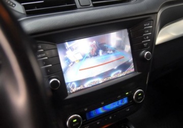 Toyota Avensis III Wagon Facelifting 2015 2.0 D-4D 143KM 2015 Toyota Avensis PL Salon _ kombi _ kamera cofania _ Alu17_ 2.0 Diesel 143KM, zdjęcie 21