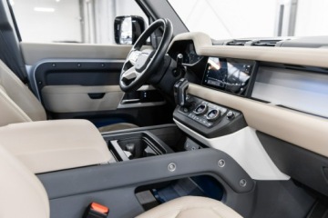 Land Rover Defender IV (L663) Hard Top 90 3.0D R6 250KM 2023 Land Rover Defender 110 3.0D 250KM. Salon PL. FV., zdjęcie 31