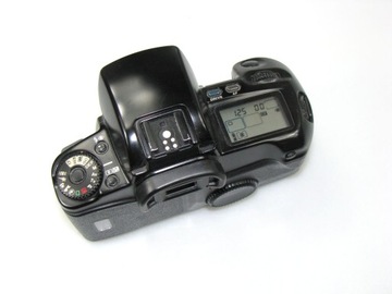 CANON EOS 100 - корпус