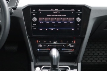 Volkswagen Passat B8 Variant Facelifting 1.5 TSI EVO 150KM 2023 VW Passat 1.5 TSI, Salon Polska, 1. Właściciel, zdjęcie 12