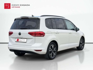 Volkswagen Touran III 1.5 TSI EVO 150KM 2022 Volkswagen Touran Touran, Ogrzewanie Postojowe, Hak, Asystenci, Kamera, 1.5, zdjęcie 4