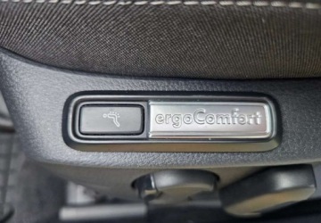 Volkswagen Passat B8 Variant 2.0 TDI BlueMotion SCR 150KM 2017 Volkswagen Passat Variant 2.0 TDI SCR DSG, zdjęcie 24