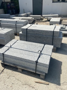 parapety granitowe zewnętrzne parapety na wymiar