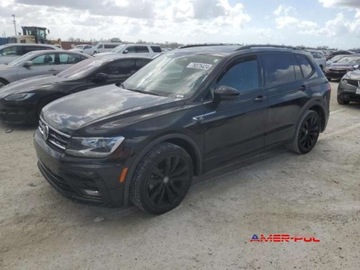 Volkswagen Tiguan II 2021 Volkswagen Tiguan 2021 r., 2,0L 2.0 Benzyna 184KM, zdjęcie 2