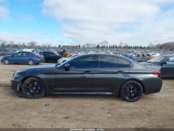 BMW Seria 5 G30-G31 2021 BMW Seria 5 M550i xDrive 2021 4.4 Benzyna 523KM, zdjęcie 2
