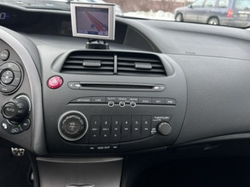 Honda Civic VIII Hatchback 3d 1.8 i-VTEC 140KM 2008 Honda Civic 1.8 benzyna 140 KM/Manula, zdjęcie 31