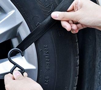 Чехлы на лобовое стекло, боковые зеркала и крепления летних/зимних колес.