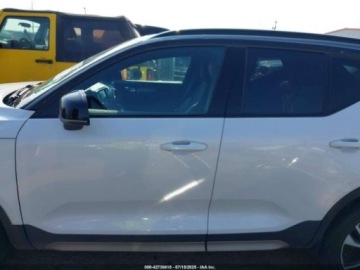 Volvo XC40 Crossover 2.0 T5 247KM 2020 Volvo XC 40 2020 Volvo XC40 T5 AWD R-Design 2.0 Benzyna 248KM, zdjęcie 13