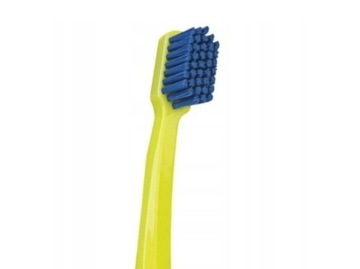 Ручная зубная щетка Curaprox CS 396