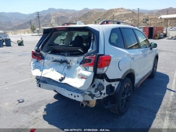 Subaru 2023 Subaru Forester 2023r, Sport, 2.5L, 4x4 2.5 Benzyna 182KM, zdjęcie 6