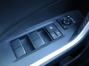 Toyota RAV4 IV MPV Facelifting 2.5 Hybrid 197KM 2018 Toyota RAV 4 2.5 Hybrid, Salon Polska, zdjęcie 16