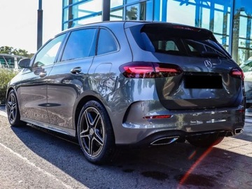 Mercedes Klasa B W247 Sports Tourer Facelifting 1.3 200 163KM 2025 MERCEDES-BENZ B Klasa 200 AMG Line 1.3 (163KM) 2025, zdjęcie 4