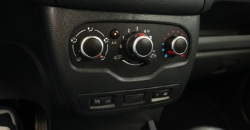 Dacia Lodgy Minivan Facelifting 1.5 Blue dCi 115KM 2020 Dacia Lodgy (Nr.201 ) 1.5 dCi Stepway 7 miejsc Klima Navi Tempomat Gwaranc, zdjęcie 23