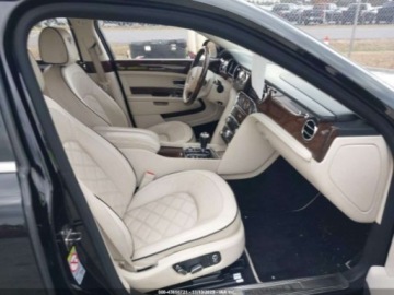 Bentley Mulsanne 2016 Bentley Mulsanne Speed 2016 6.8 Benzyna 530KM, zdjęcie 9