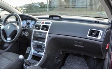 Peugeot 307 I 2004 Peugeot 307 2,0 (138KM) Bezwypadkowy 2.0 Benzyna 138KM, zdjęcie 9