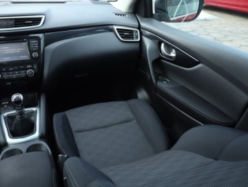 Nissan Qashqai II Crossover 1.2 DIG-T 115KM 2016 Nissan Qashqai 1.2 DIG-T, Salon Polska, Navi, zdjęcie 7