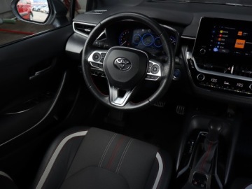 Toyota Corolla XII Sedan 1.8 Hybrid 122KM 2022 Toyota Corolla 1.8 Hybrid, Salon Polska, zdjęcie 6