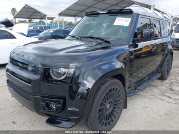 Land Rover Defender IV (L663) 2024 Land Rover Defender 110 P525 V8 2024 5.0l 5.0 Benzyna 518KM, zdjęcie 1