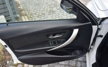 BMW Seria 3 F30-F31-F34 Touring Facelifting 2.0 316d 116KM 2015 BMW Seria 3 2.0D 2015r Klimatronik Elektryczna Klapa Sprowadzony Oplacony, zdjęcie 31