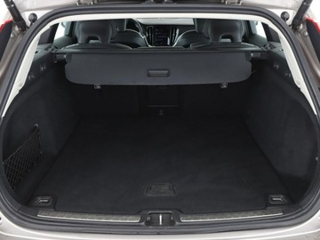 Volvo V60 II  Kombi Plug-in 2.0 T6 Plug-In Hybrid 341KM 2020 Volvo V60 Inscription Expression PHEV AWD T6, zdjęcie 19