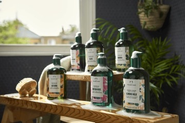 THE BODY SHOP Satsuma Веганский гель для душа 250 мл