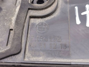 BMW 7 F01 F02 F03 F04 2009 LAMPY TABULKY SPZ
