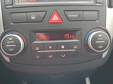 Kia Ceed I Hatchback 5d Facelifting 1.4 DOHC CVVT 90KM 2012 Kia Ceed 1.4 CVVT I (2006-2012) Kia Ceed 1.4 CVVT, zdjęcie 22