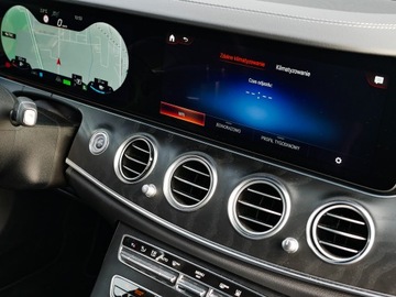 Mercedes Klasa E W213 2022 Mercedes E300de 306ps 4m 2xAMG Burmester Pamięć Hak ACC Keyles Blis Virtual, zdjęcie 21
