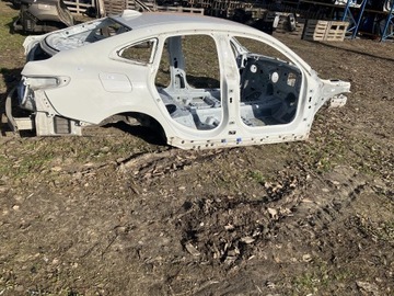 PRÓG PRAWY DŁUGO CIĘTY BMW 2 F44 GRAN COUPE 300