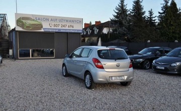 Hyundai i20 I Hatchback 5d 1.2 DOHC 78KM 2012 Hyundai i20 Benzyna 1.2 Klimatyzacja 1.2 Benzyna 78KM, zdjęcie 8