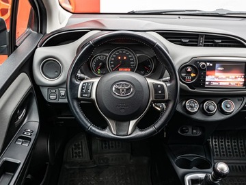 Toyota Yaris III Hatchback 5d Facelifting 1.33 Dual VVT-i 99KM 2016 TOYOTA Yaris 1.33 Premium Hatchback 99KM 2016, zdjęcie 9