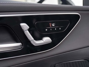 Mercedes GLC C254/X254 SUV 2.0 300d 269KM 2024 GLC Coupe 300 d 4-Matic AMG Line 2.0 (269KM) 2024, zdjęcie 13