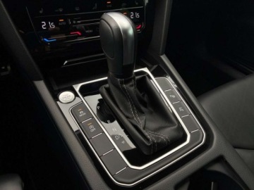 Volkswagen Arteon Fastback Facelifting 2.0 TDI 200KM 2023 Volkswagen Arteon 2.0 TDI 200KM R-Line DSG Kamera360 Hak Panorama Harman D, zdjęcie 24