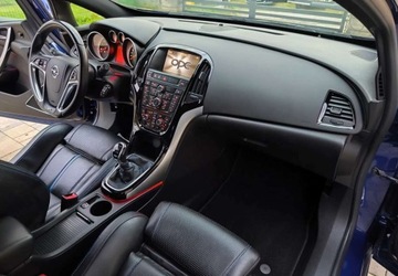 Opel Astra J OPC 2.0 Turbo ECOTEC 280KM 2013 Opel Astra Opel Astra OPC StartStop 2.0 Benzyna 280KM, zdjęcie 28