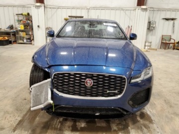 Jaguar XF II 2021 Jaguar XF 2021, 2.0L, 4x4, R-DYNAMIC SE, od ubezpieczalni 2.0 Benzyna 296KM, zdjęcie 1