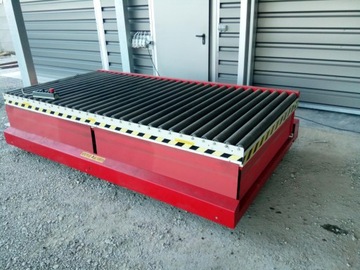 PODNOSNIK NOZYCOWY STOL ROLKI PODAJNIK ROLKOWY