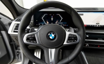 BMW X6 G06 2025 BMW X6 xDrive30d, Panorama, Pneumatyka, Hak, Pakiet Innowacji, 22 Cale 3.0, zdjęcie 8