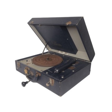Проигрыватель Phonola Dynacoustic в корпусе