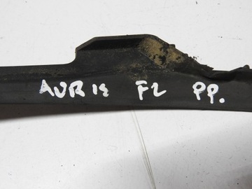 Toyota Auris I 06-09 5D Наконечник лобового стекла правый 53866-02020