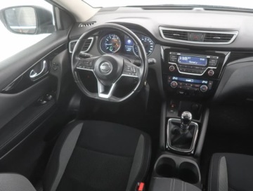 Nissan Qashqai II Crossover 1.2 DIG-T 115KM 2017 Nissan Qashqai 1.2 DIG-T, Salon Polska, Klima, zdjęcie 4