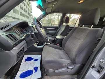 Toyota Land Cruiser IV 3.0 D-4D 163KM 2005 TOYOTA LAND CRUISER 3.0l diesel DOHC 166KM * Bezwypadkowy * konserwacja, zdjęcie 4