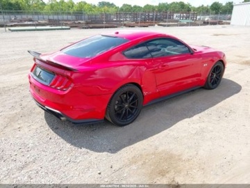Ford Mustang VI 2019 Ford Mustang 2019 Ford Mustang EcoBoost Fastback 2.3 Benzyna 310KM, zdjęcie 3