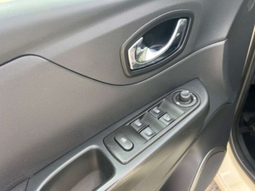 Renault Captur I Crossover 0.9 Energy TCe 90KM 2015 Renault Captur Salon Polska Nawigacja Parktronic El.Szyby El.Lusterka Temp, zdjęcie 12