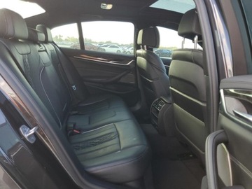 BMW Seria 5 G30-G31 2020 BMW Seria 5 M550xi, 2020r., 4x4, 4.4L 4.4 Benzyna 523KM, zdjęcie 8